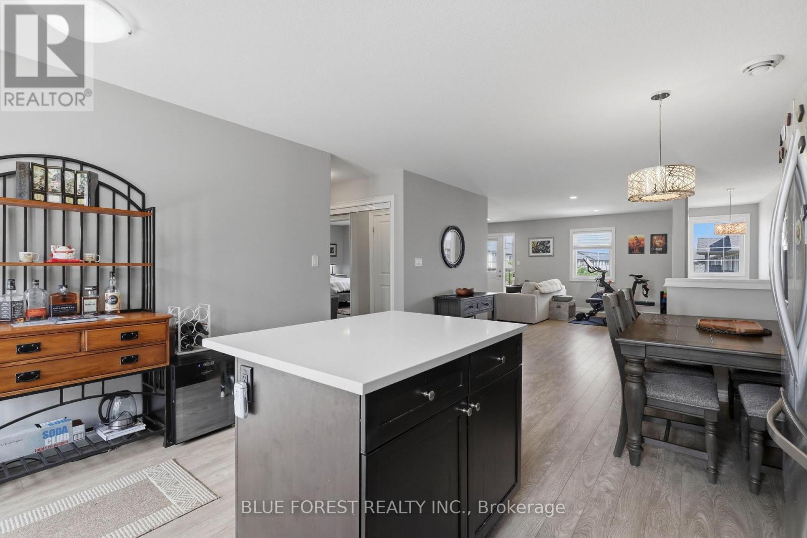 #124 3320 MEADOWGATE BOULEVARD - 7