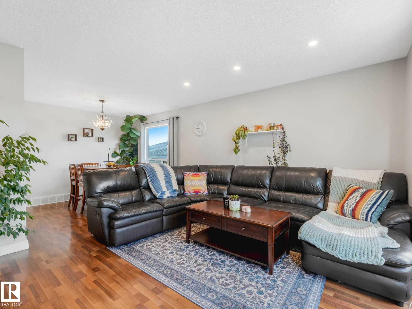317 KLINE CR NW - 4