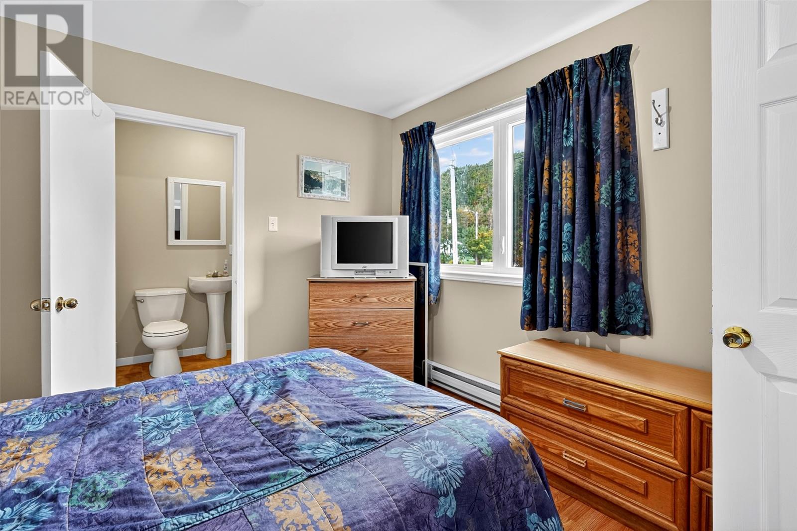 169 Ferndale Road - 33