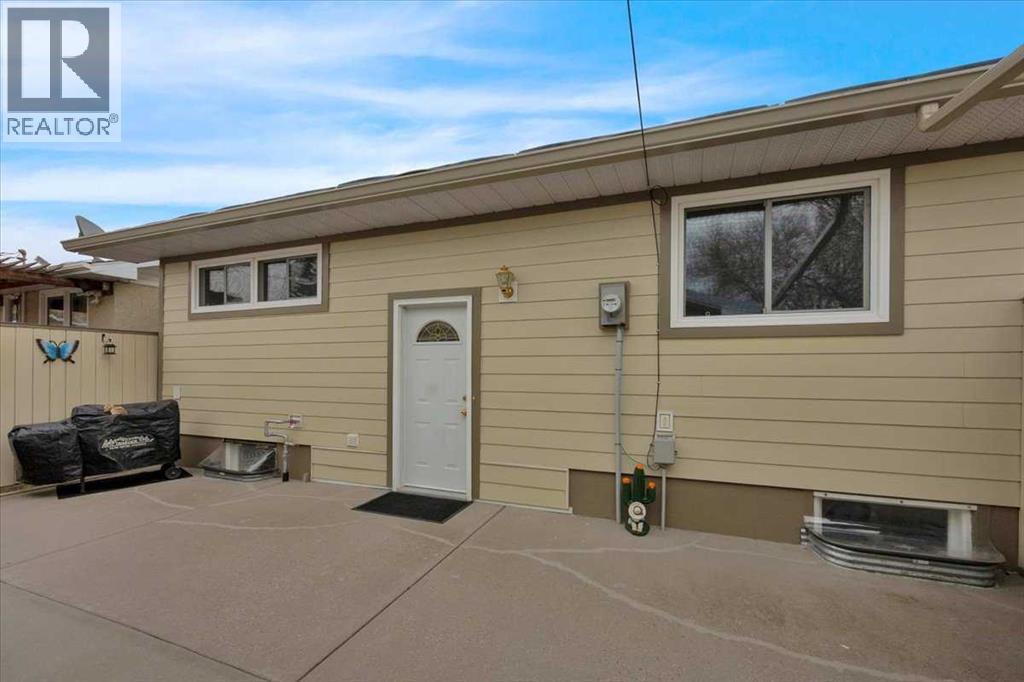 415 12 Street East - Photo 39
