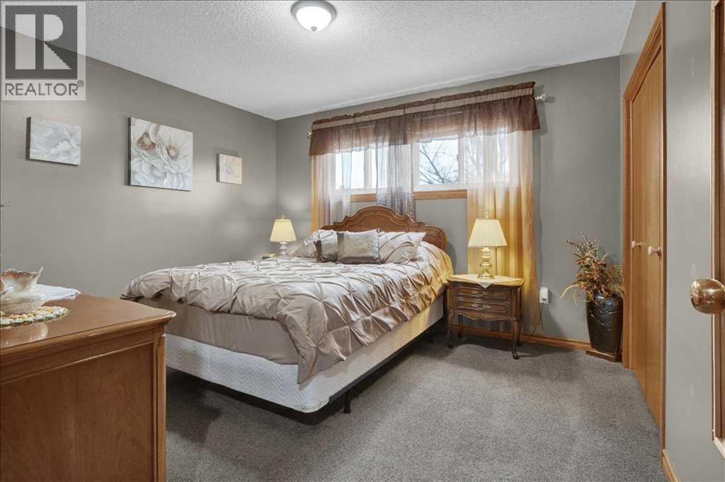 415 12 Street East - Photo 17