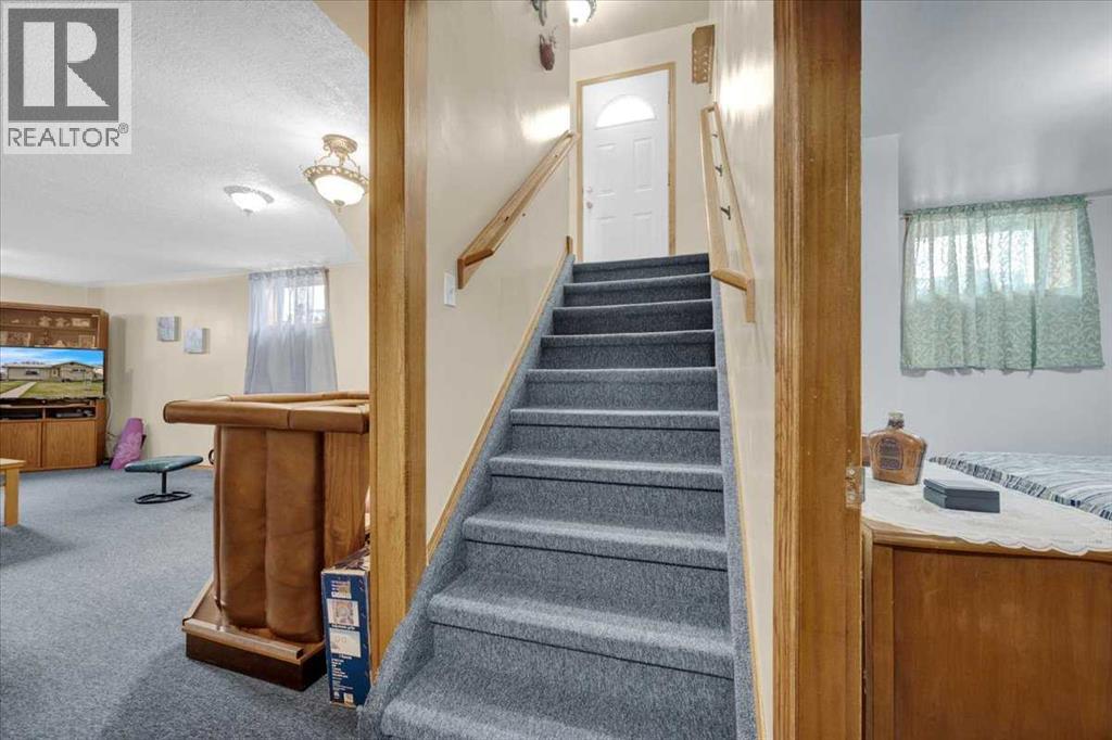 415 12 Street East - Photo 22