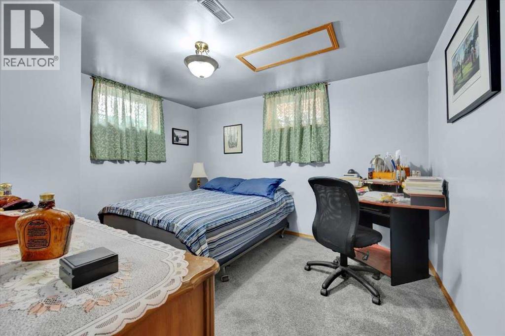 415 12 Street East - Photo 27
