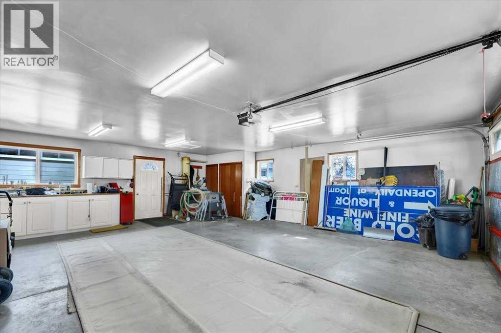 415 12 Street East - Photo 35