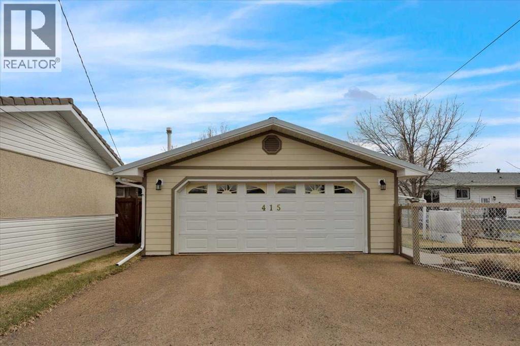 415 12 Street East - Photo 33