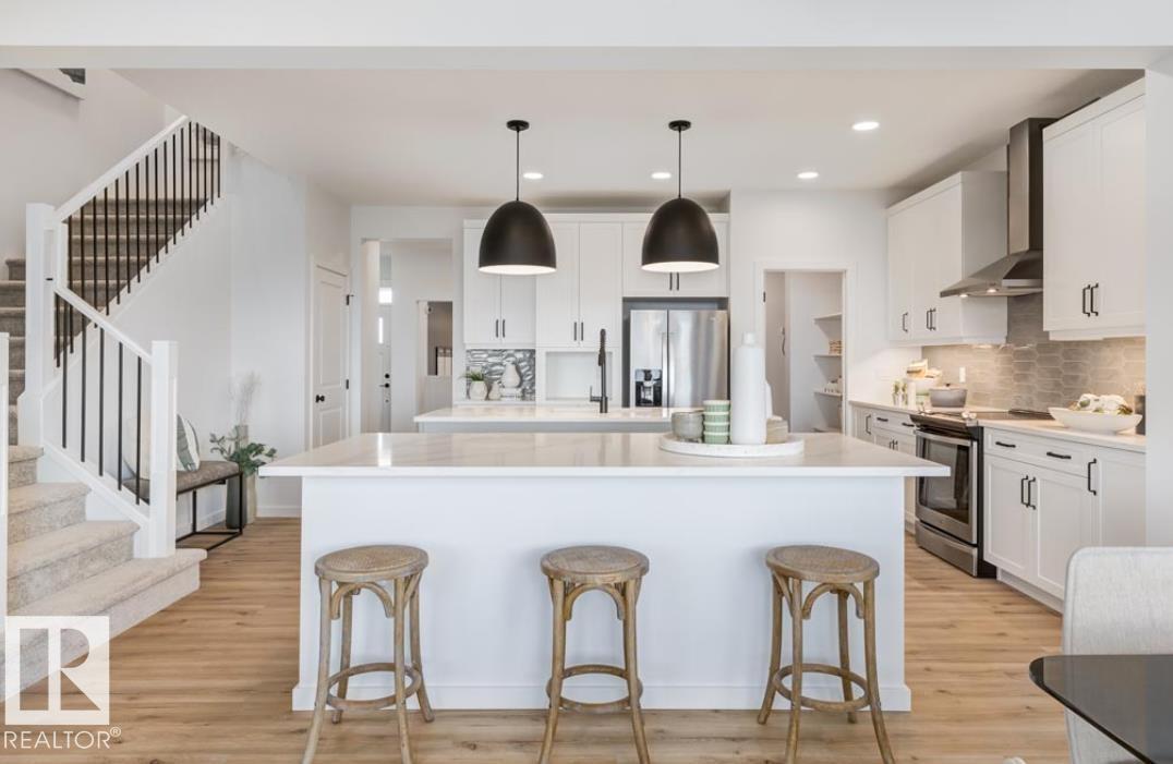 81 Rosa Crescent - photo 2
