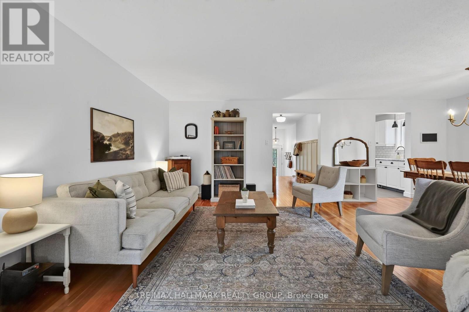 6106 MEADOWHILL CRESCENT - 13