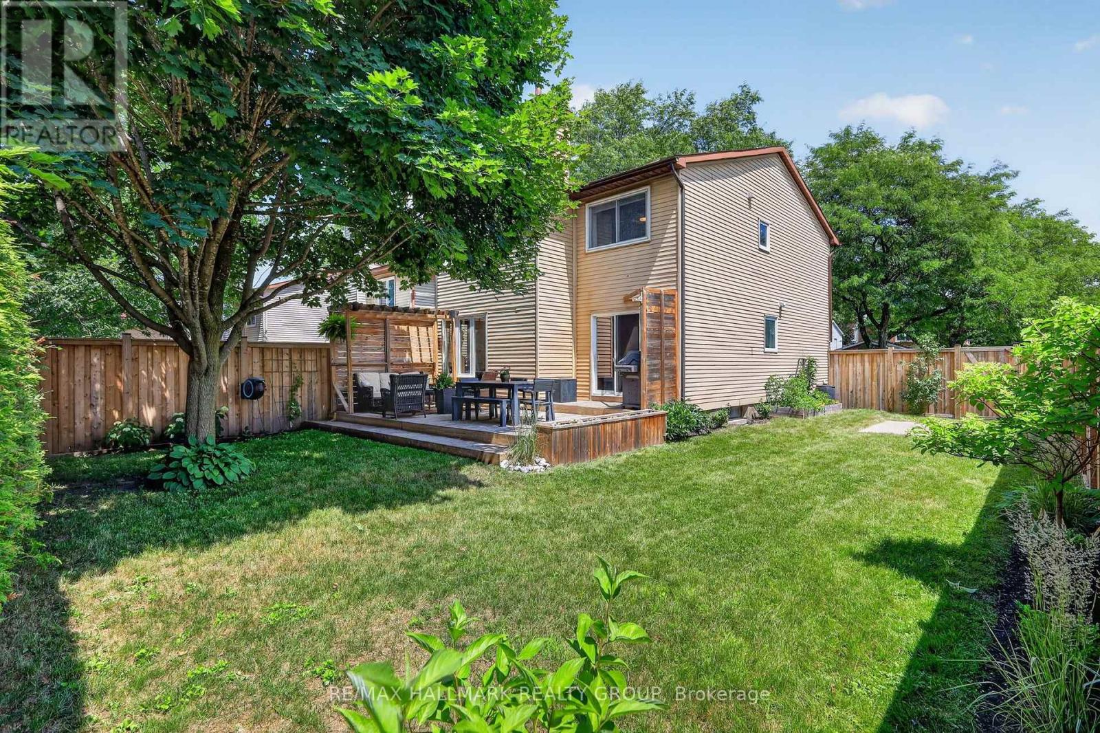 6106 MEADOWHILL CRESCENT - 46