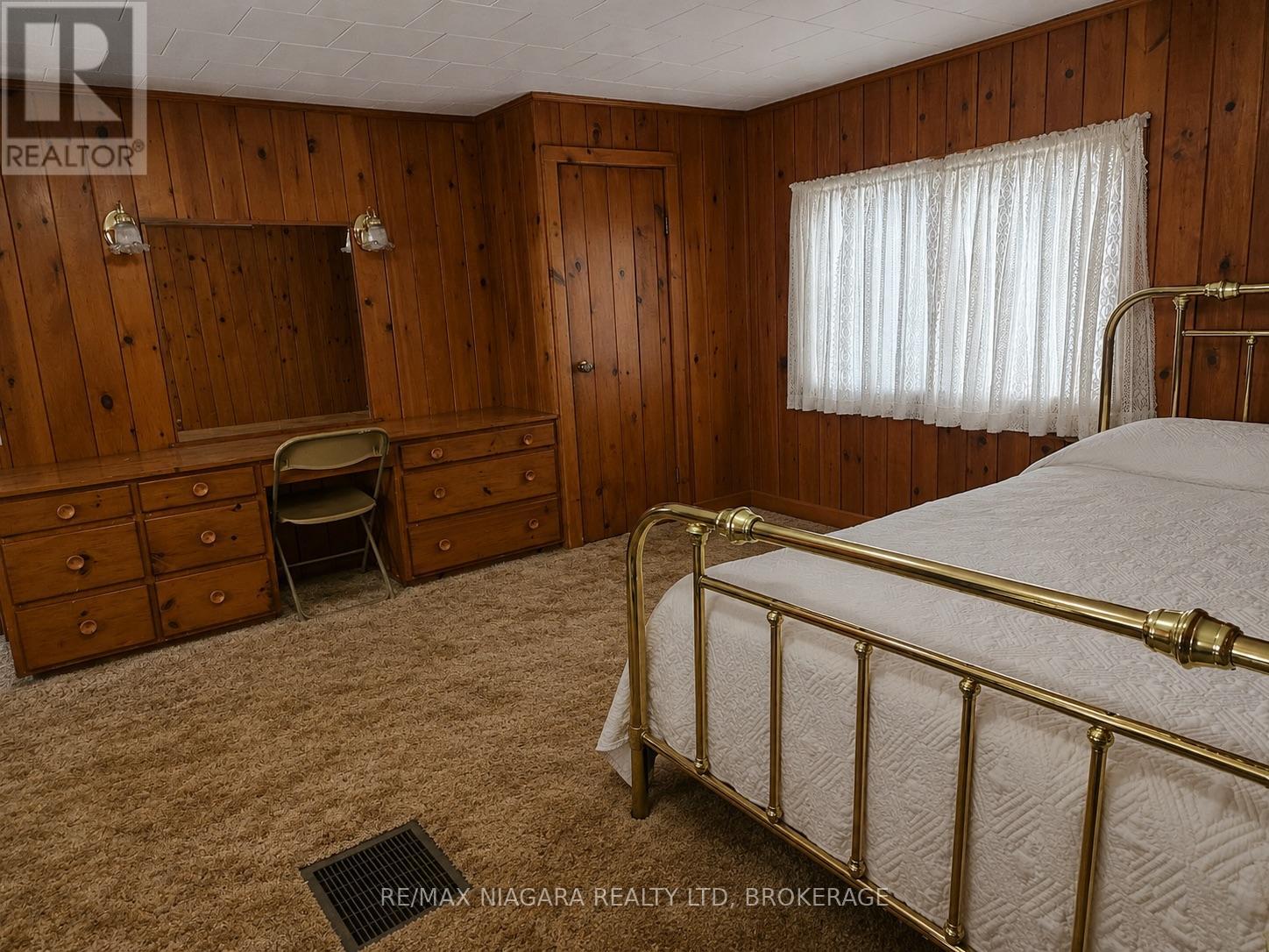 66 RADFORD AVENUE - 12