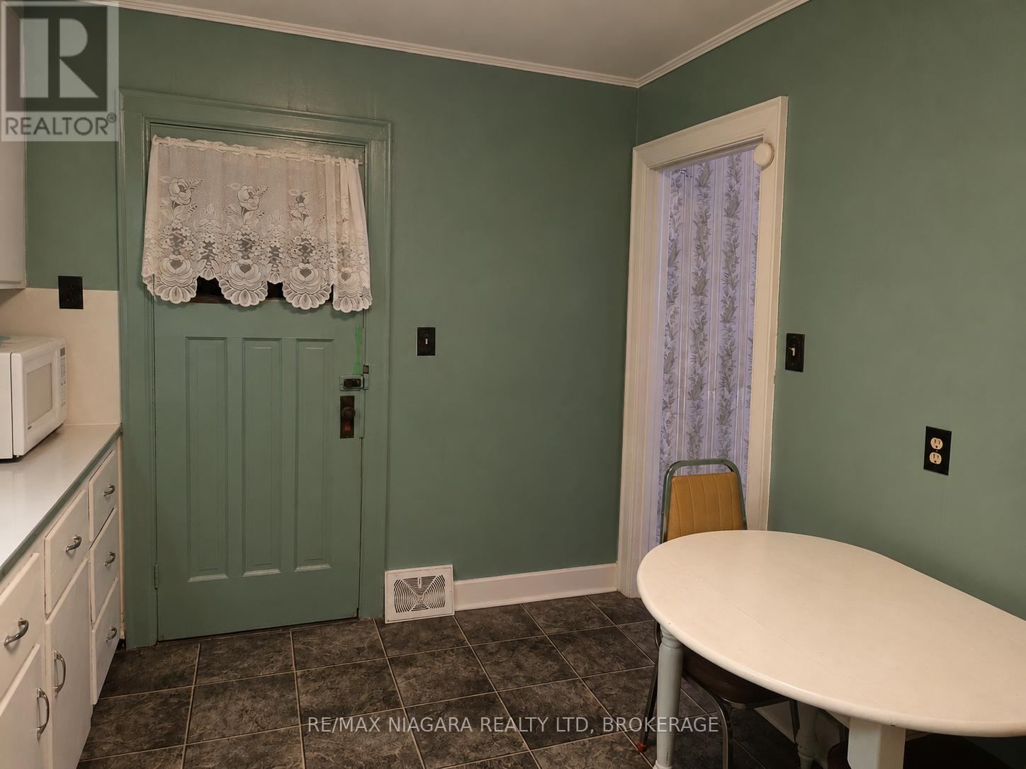 66 RADFORD AVENUE - 14