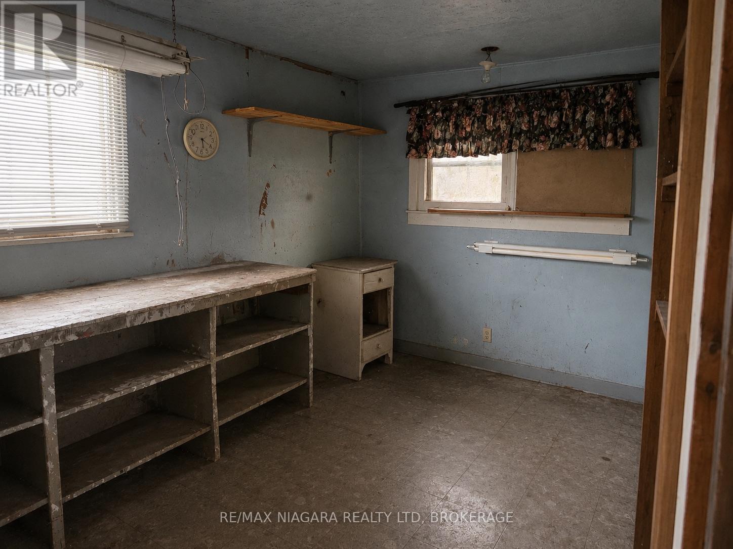 66 RADFORD AVENUE - 27