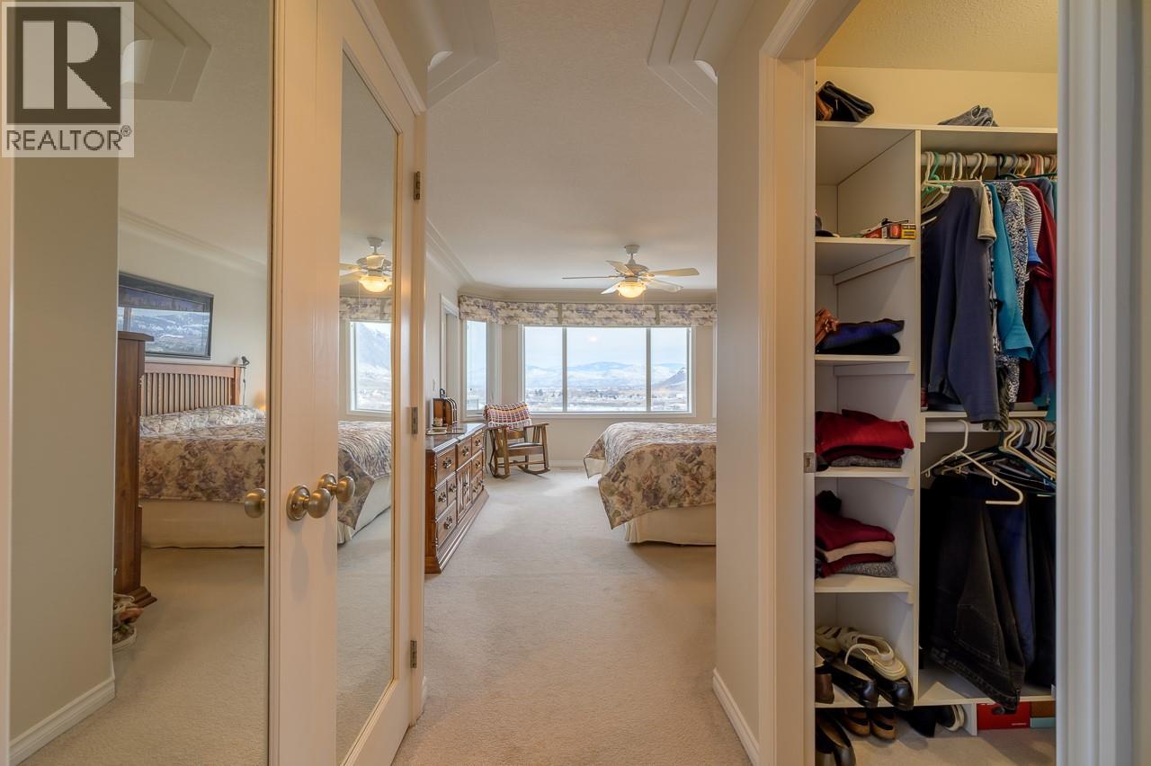 #6 1651 VALLEYVIEW Drive - 17