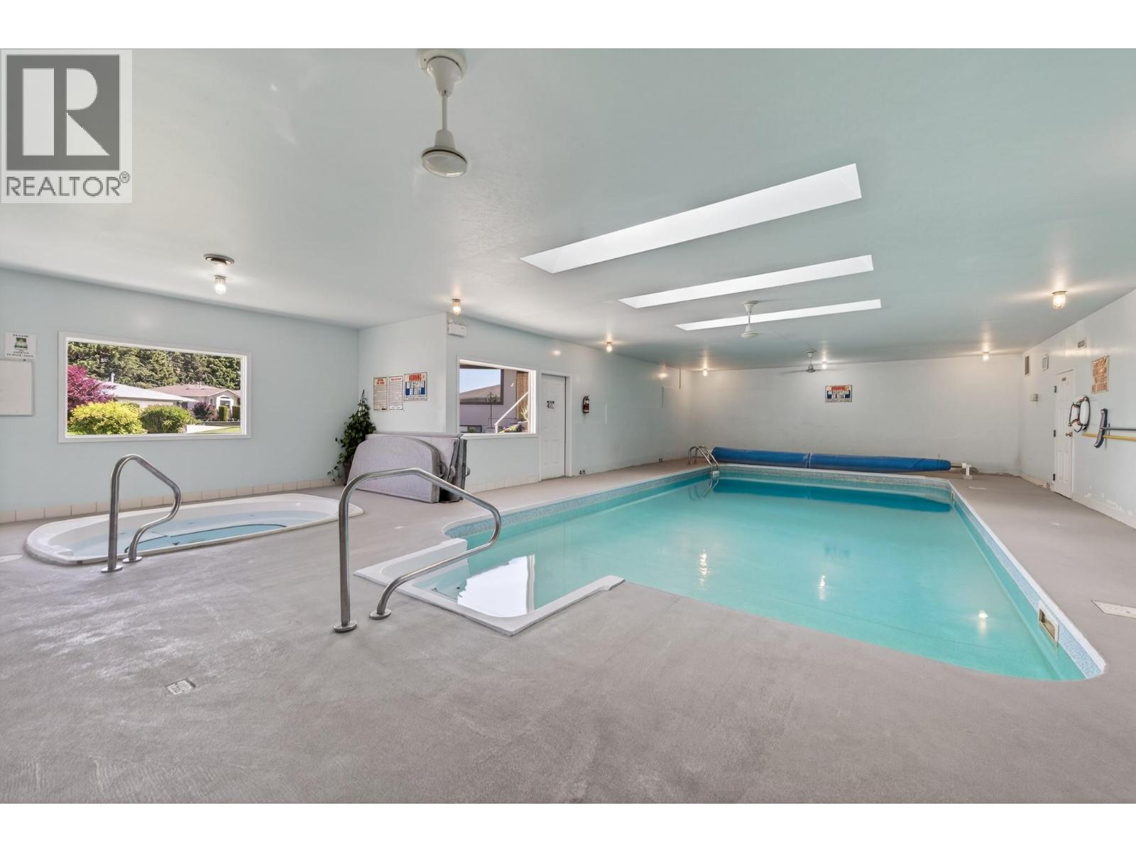 #6 1651 VALLEYVIEW Drive - 48