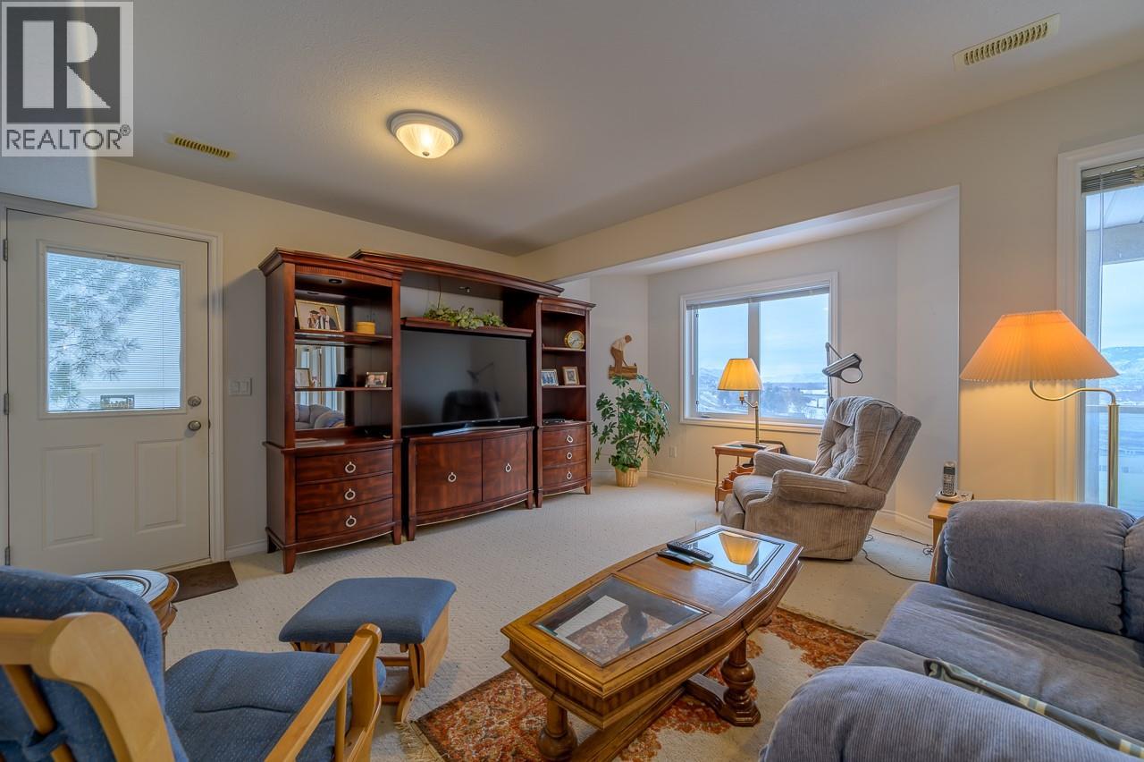 #6 1651 VALLEYVIEW Drive - 29