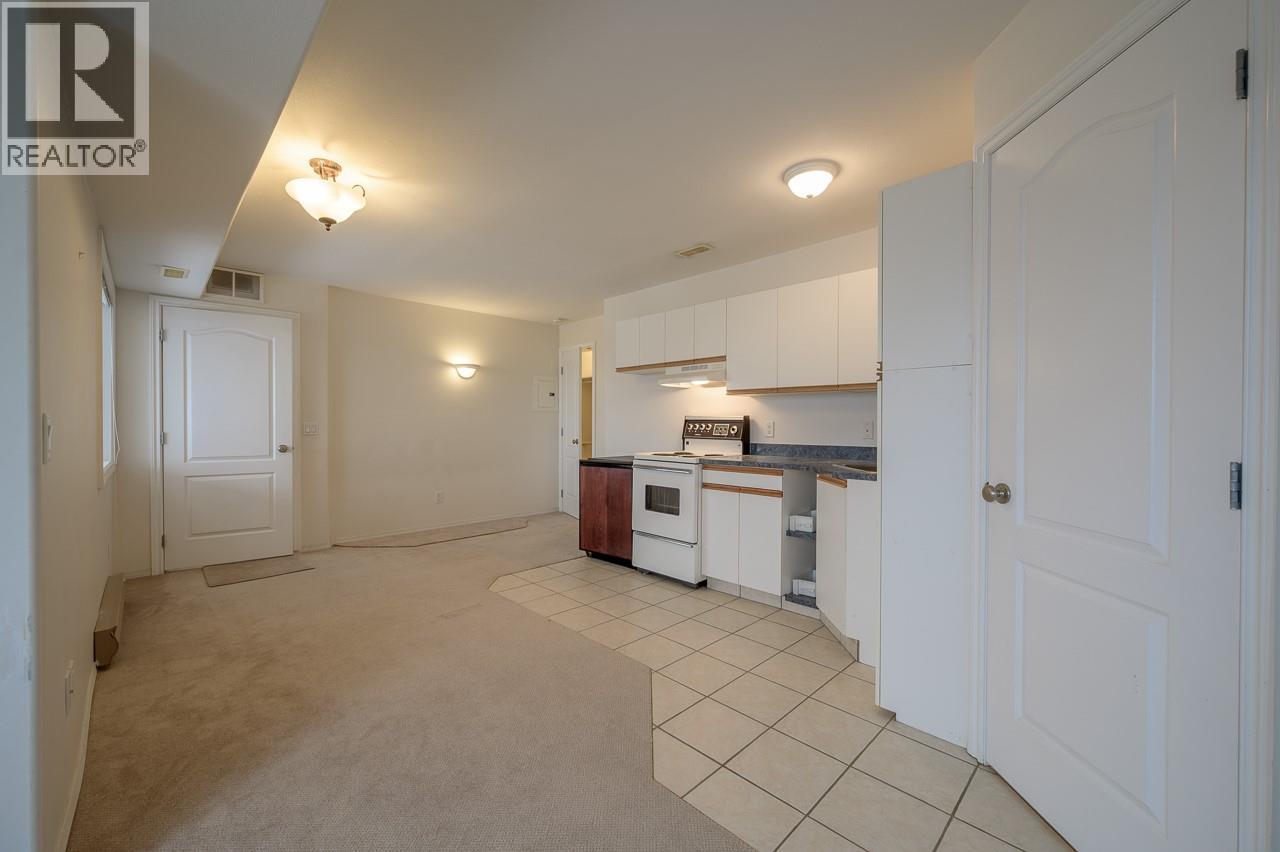 #6 1651 VALLEYVIEW Drive - 43
