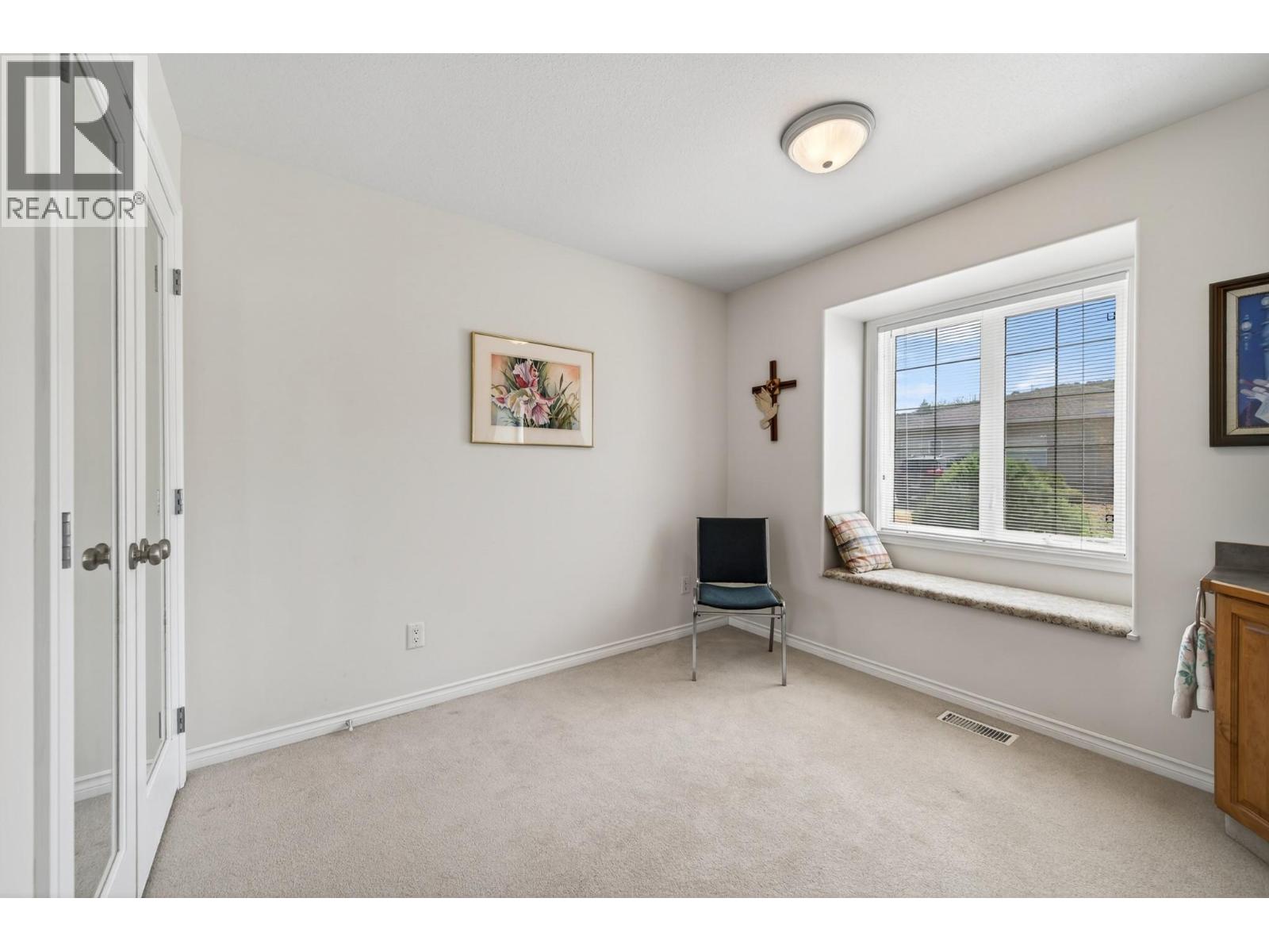 #6 1651 VALLEYVIEW Drive - 19