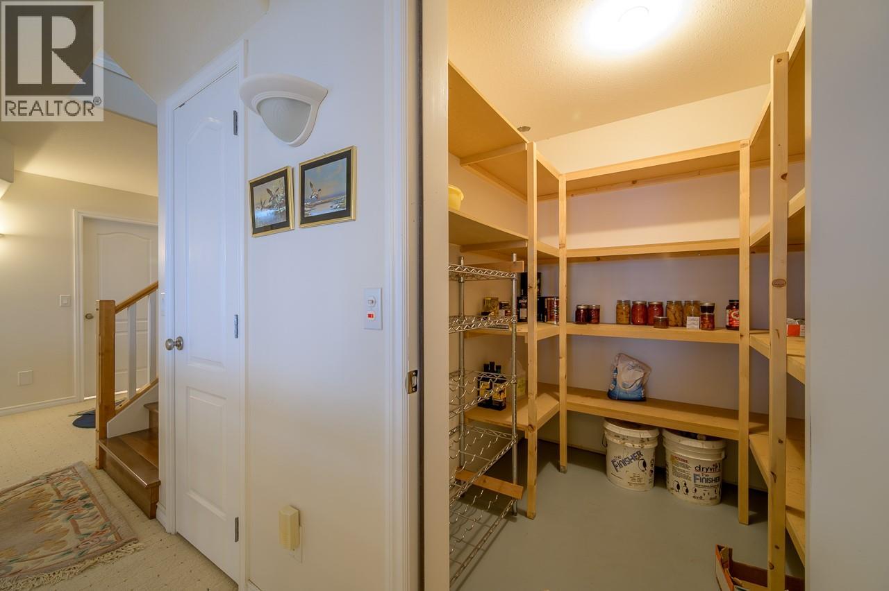 #6 1651 VALLEYVIEW Drive - 34
