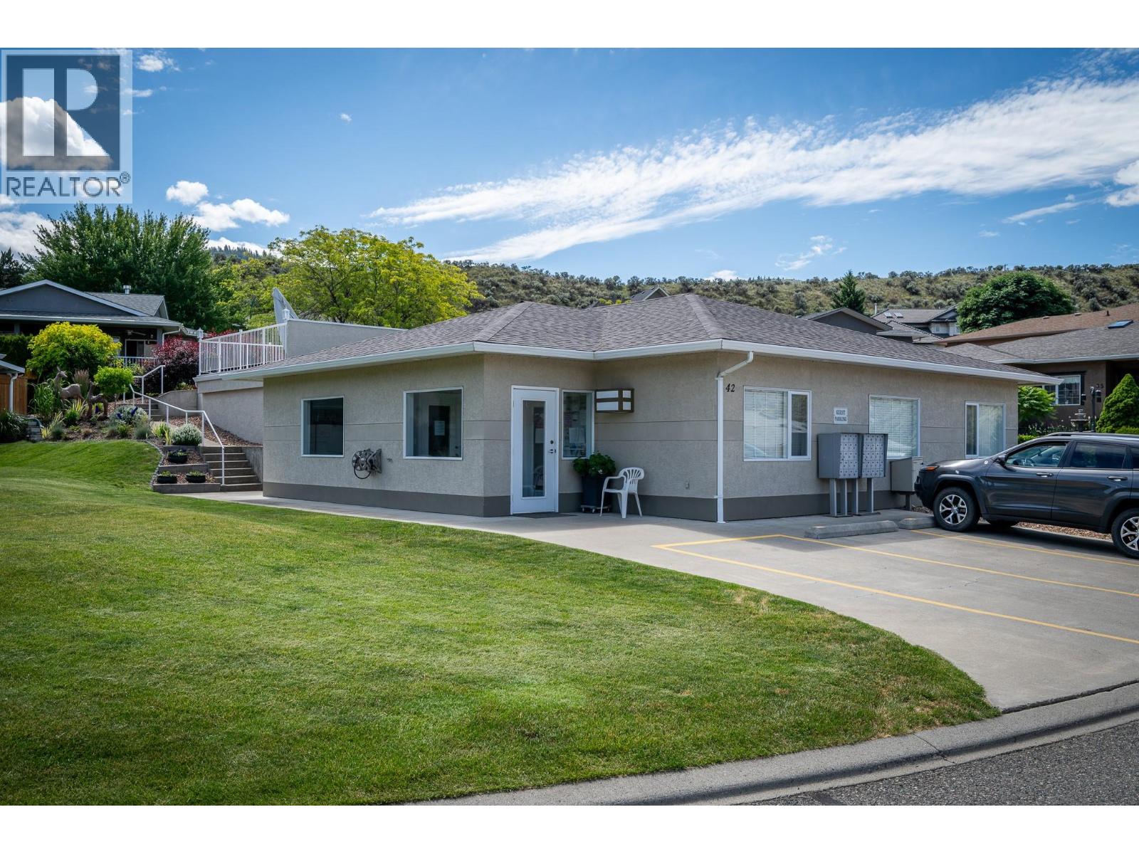 #6 1651 VALLEYVIEW Drive - 58
