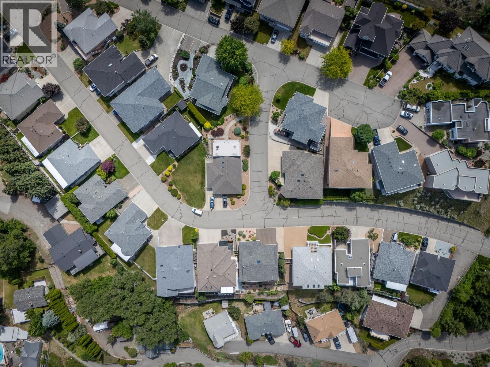 #6 1651 VALLEYVIEW Drive - 53