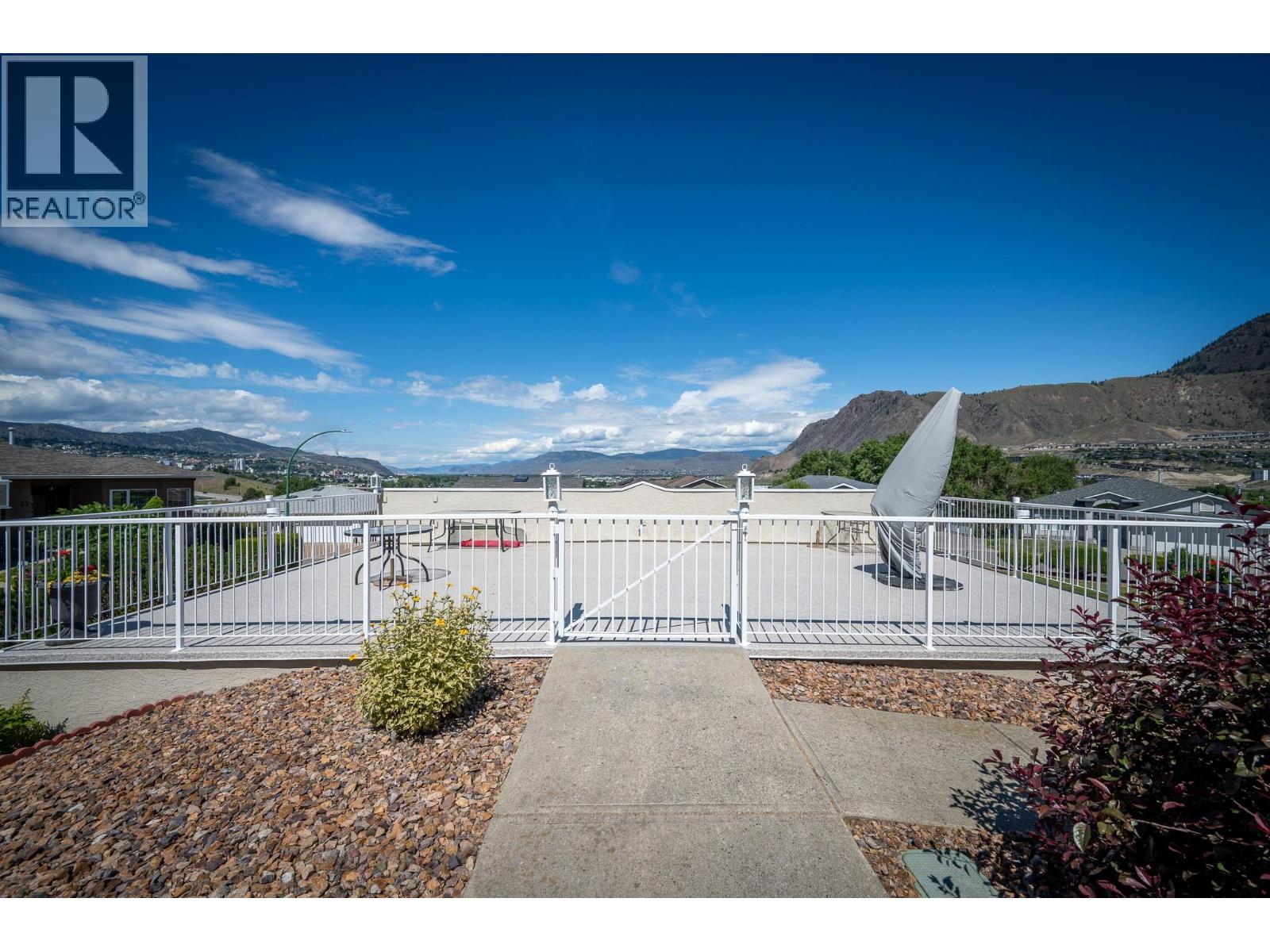 #6 1651 VALLEYVIEW Drive - 50
