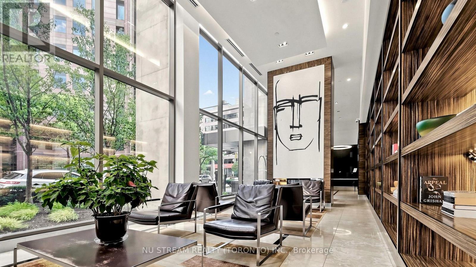 #4407 38 GRENVILLE STREET - 4