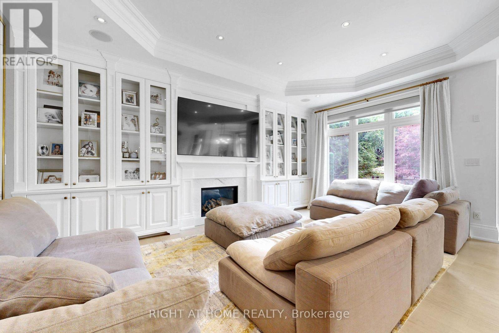 377 BROOKE AVENUE - 16