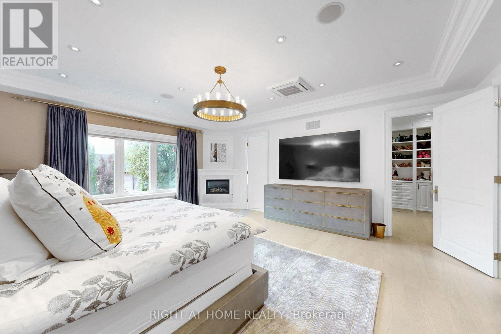 377 BROOKE AVENUE - 27