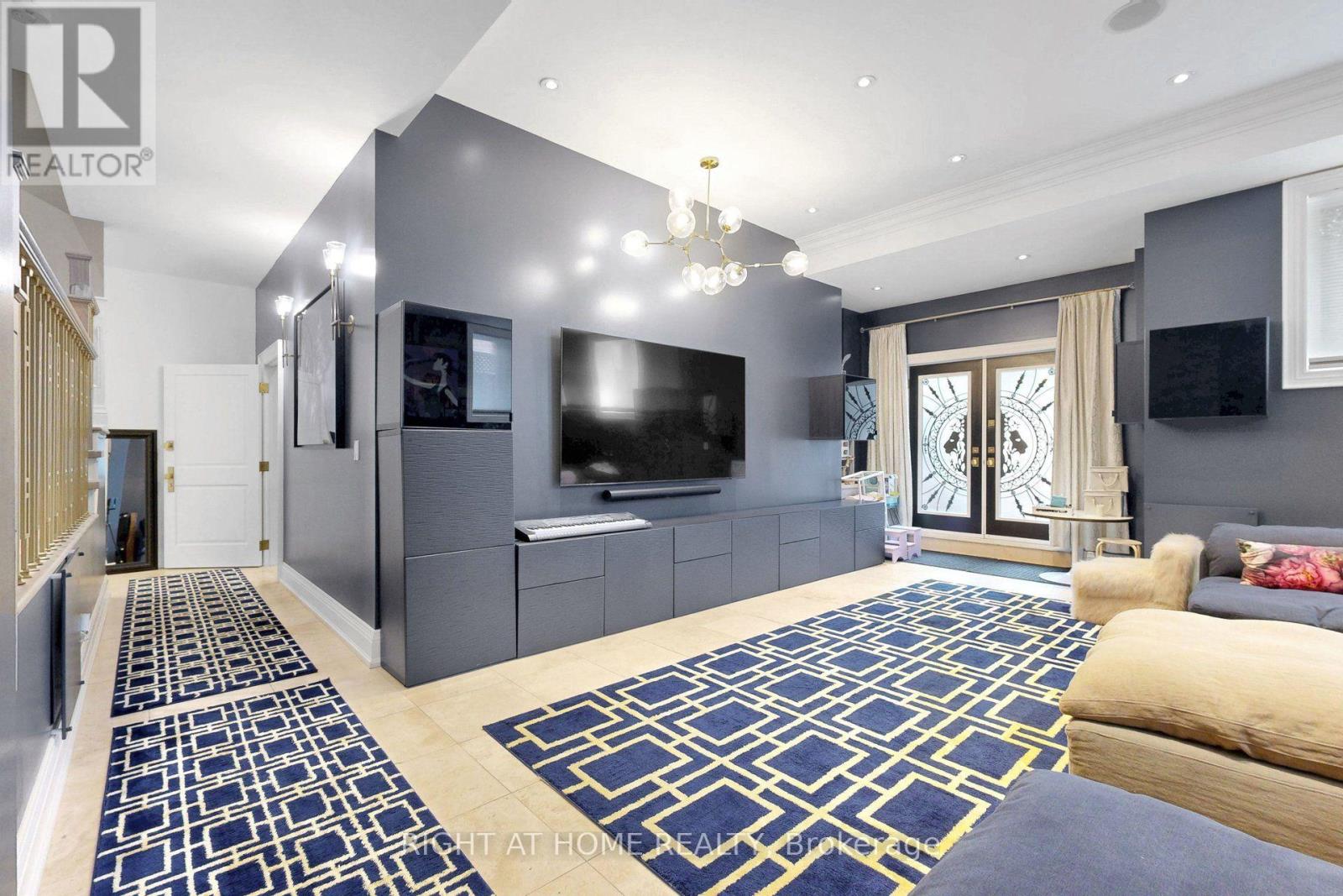 377 BROOKE AVENUE - 31
