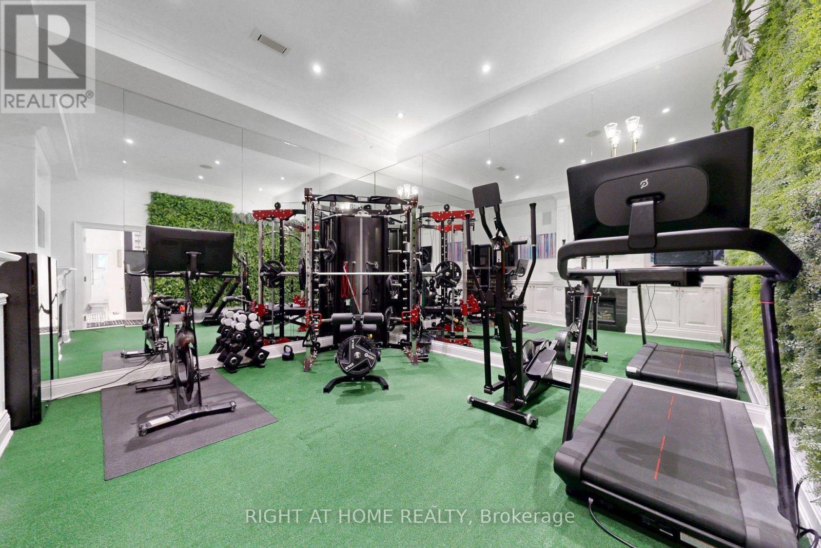 377 BROOKE AVENUE - 32