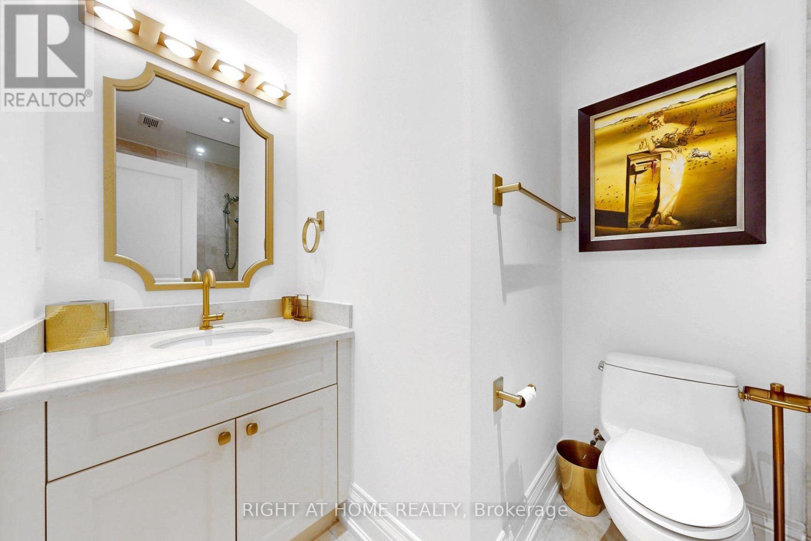377 BROOKE AVENUE - 34