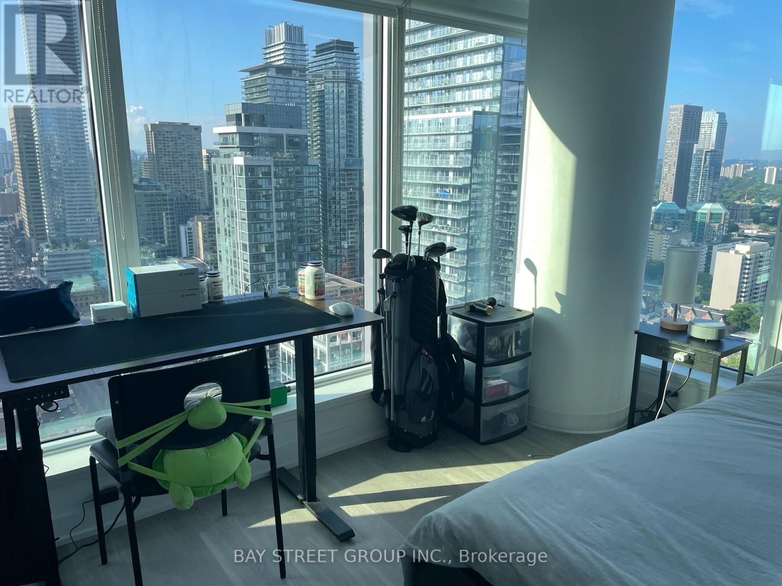 8 WELLESLEY AVENUE - 15