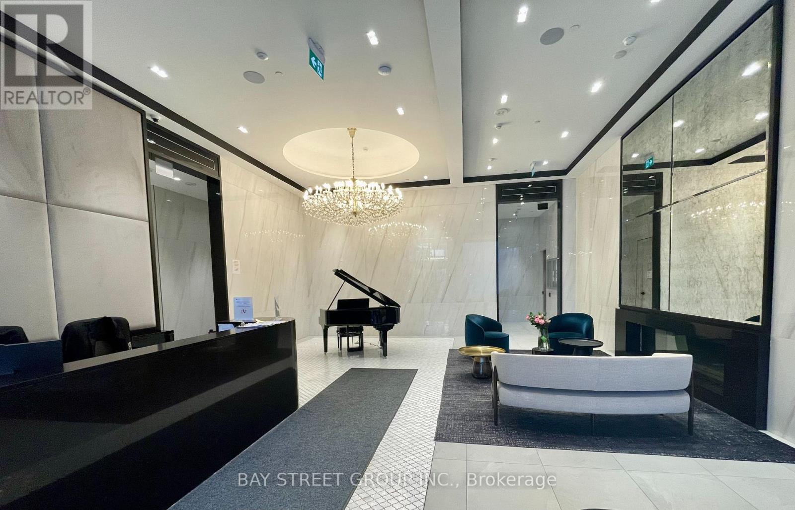 8 WELLESLEY AVENUE - 5