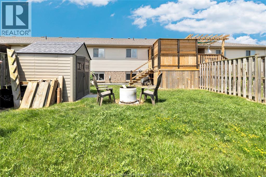 399 ROSEWOOD CRESCENT - 37