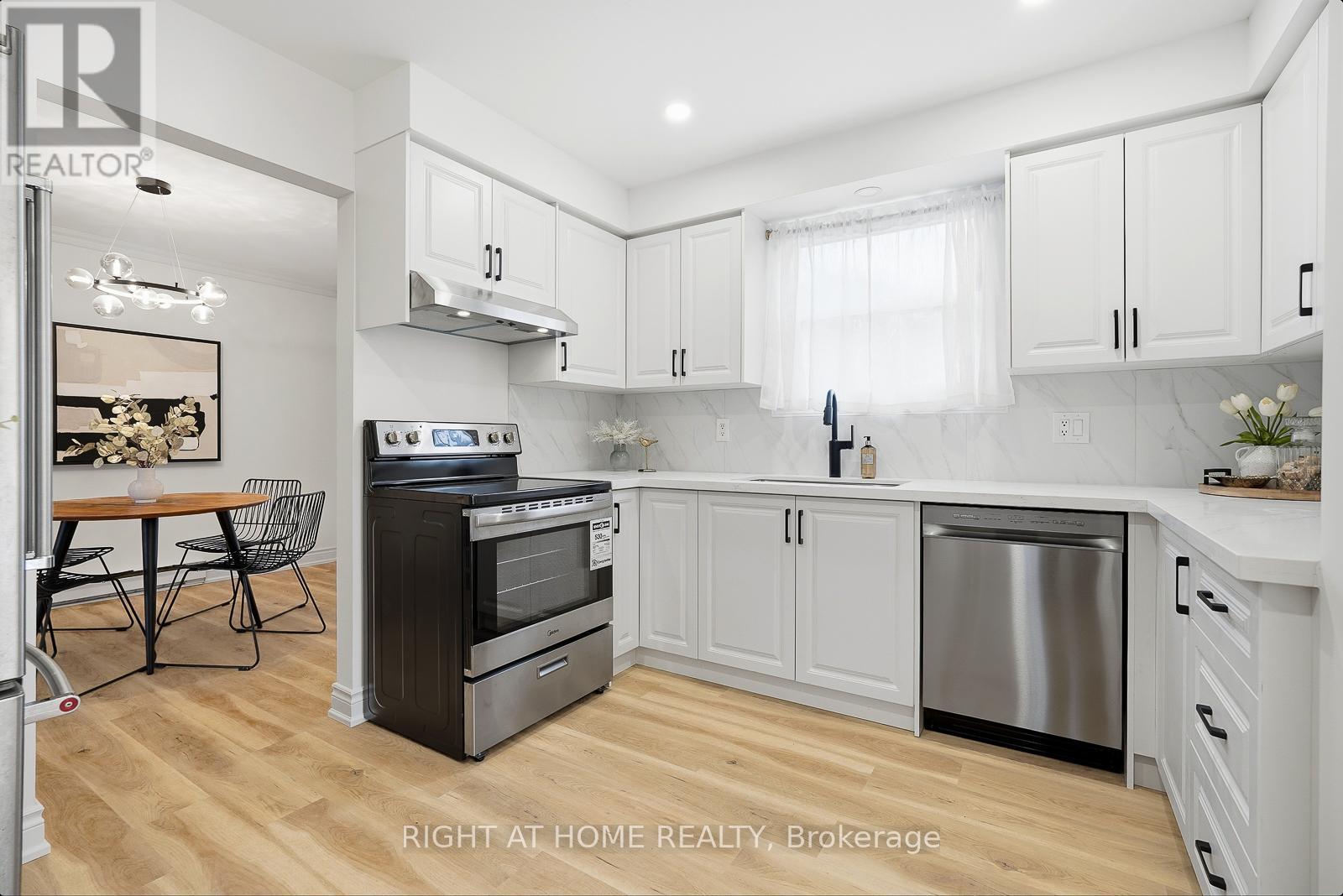 259 GLENWOODS AVENUE - 13