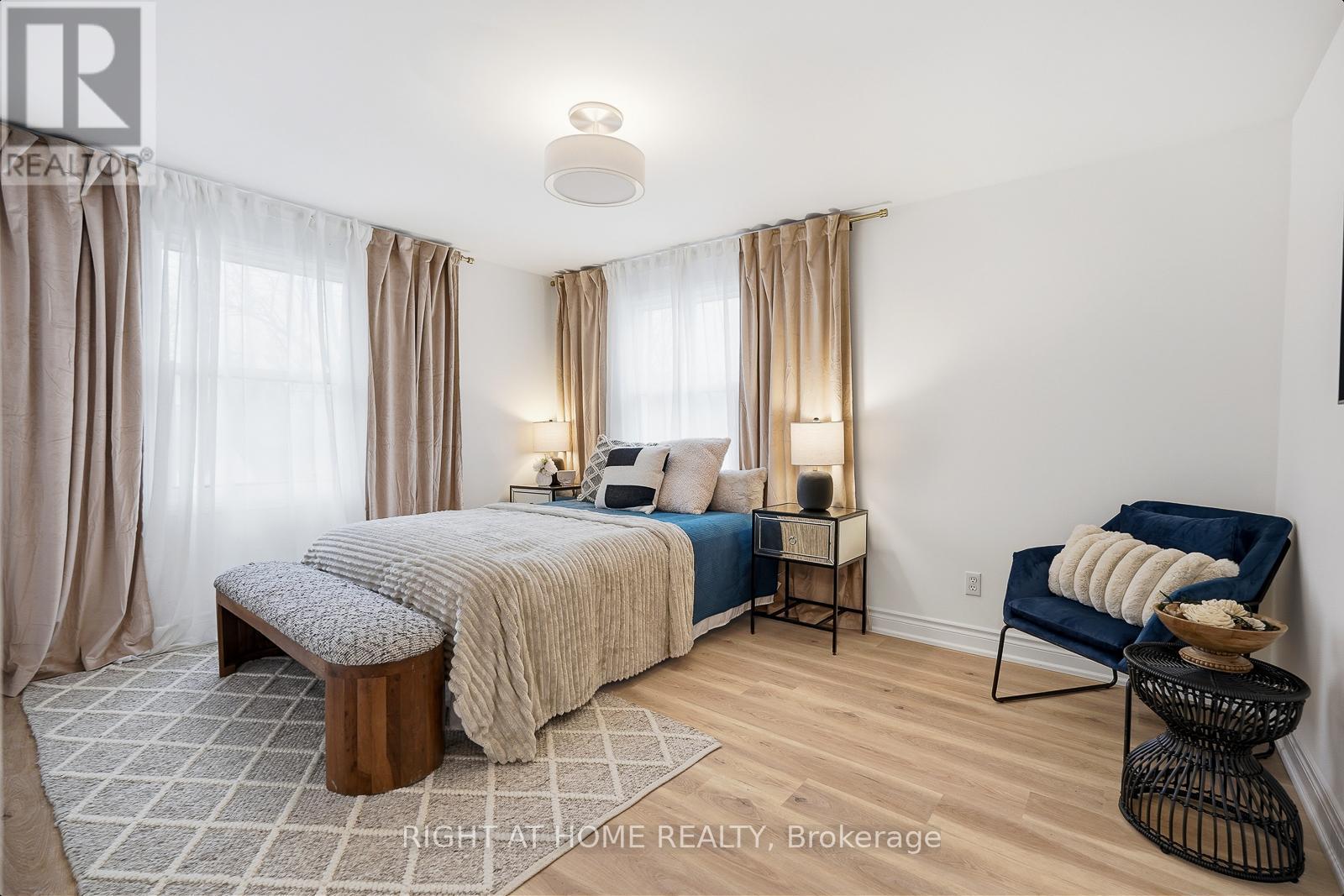 259 GLENWOODS AVENUE - 17