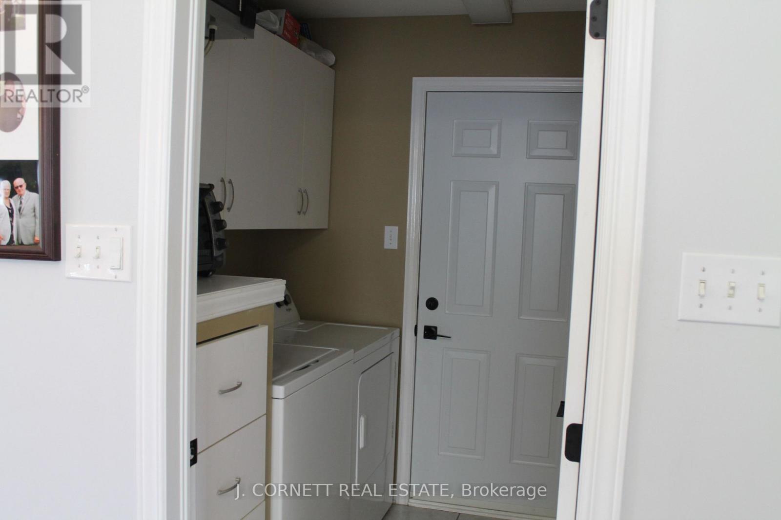132 DUNBAR AVENUE - 17