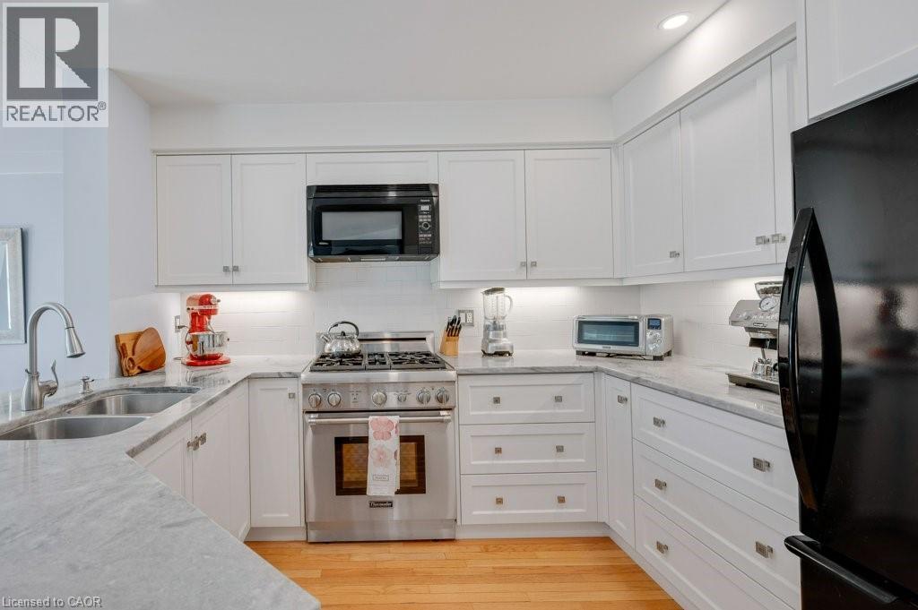 64 FOXBOROUGH Drive - 13