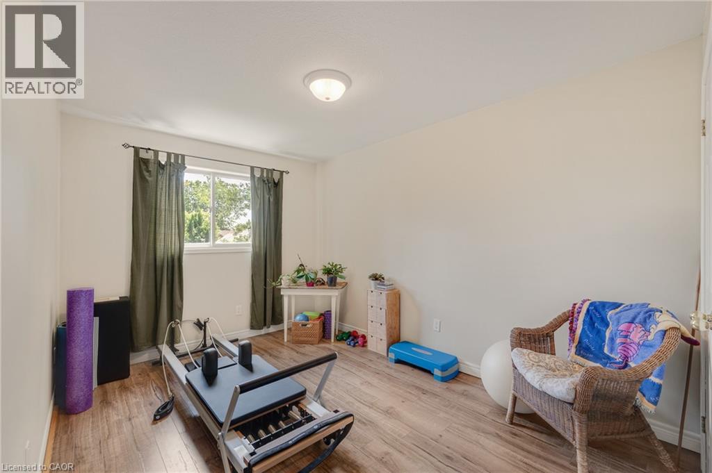 64 FOXBOROUGH Drive - 22