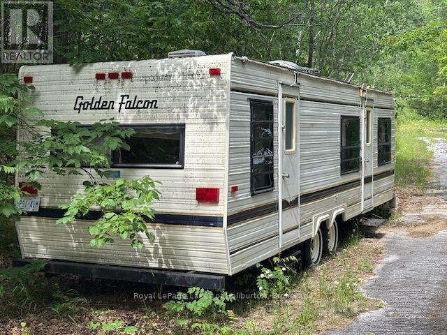 3040 HALIBURTON LAKE ROAD - 36