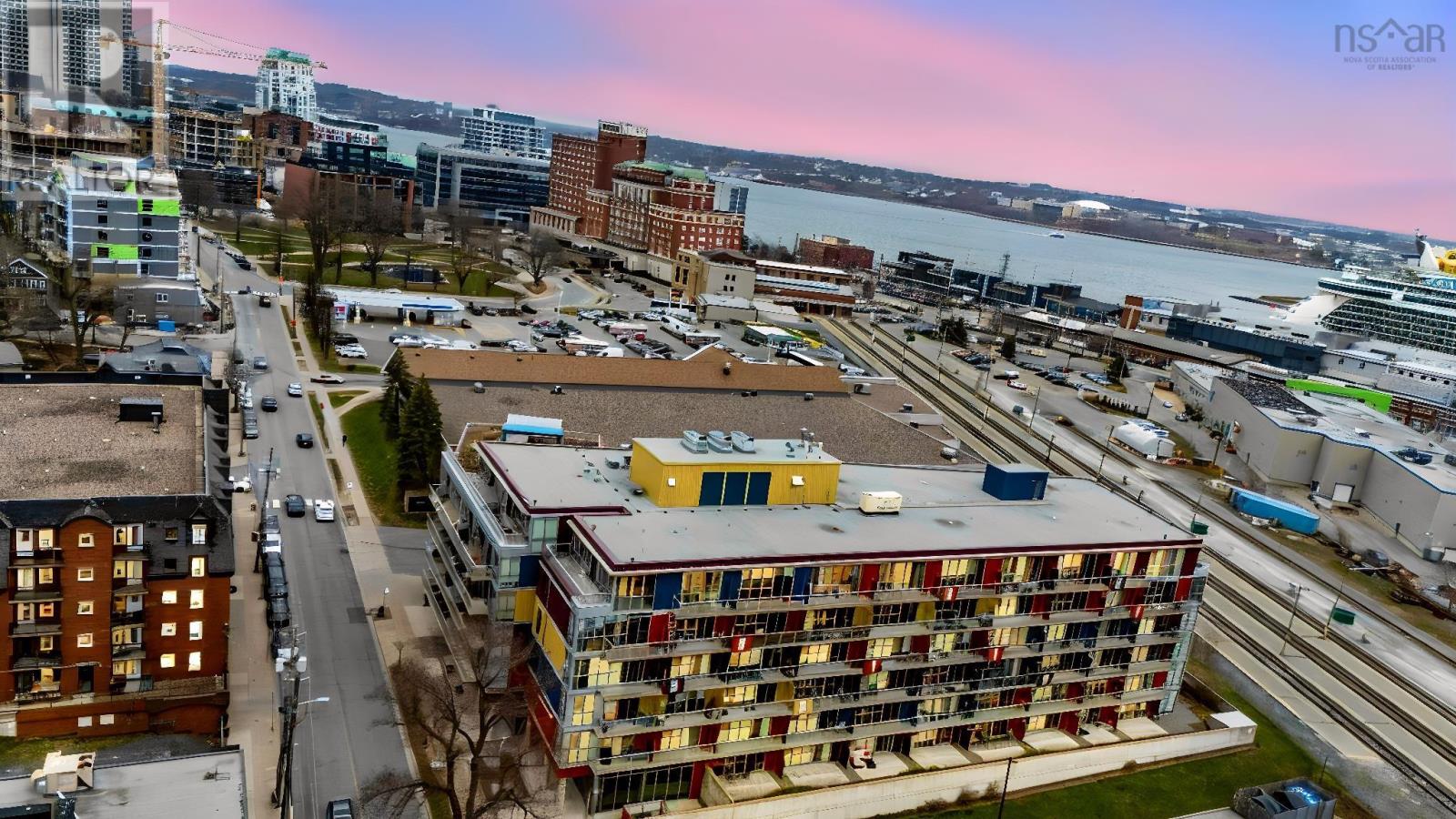 #504 1065 Barrington Street - 37