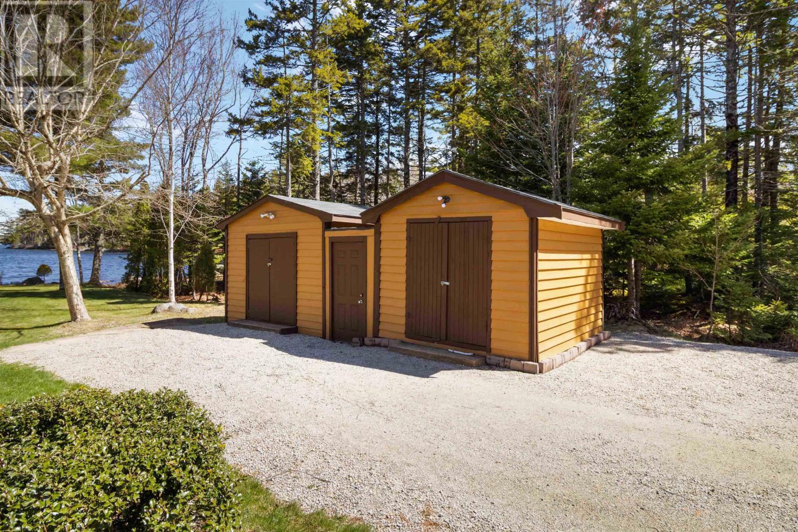 198 Spruce Drive - 36