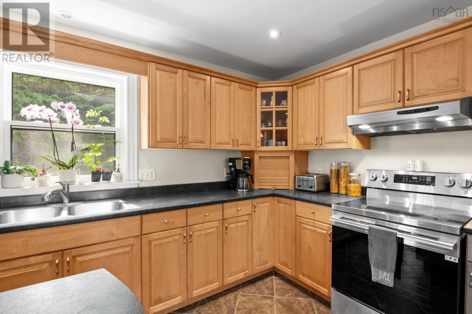 54 Tina Court - 11