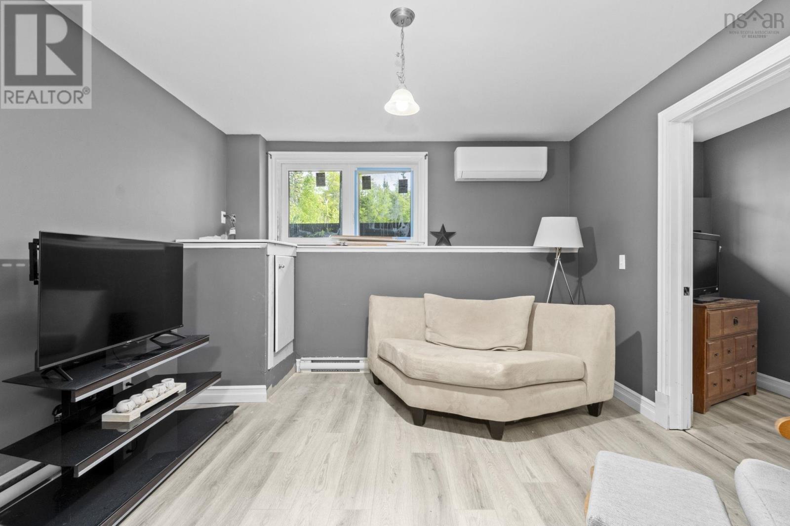 54 Tina Court - 36