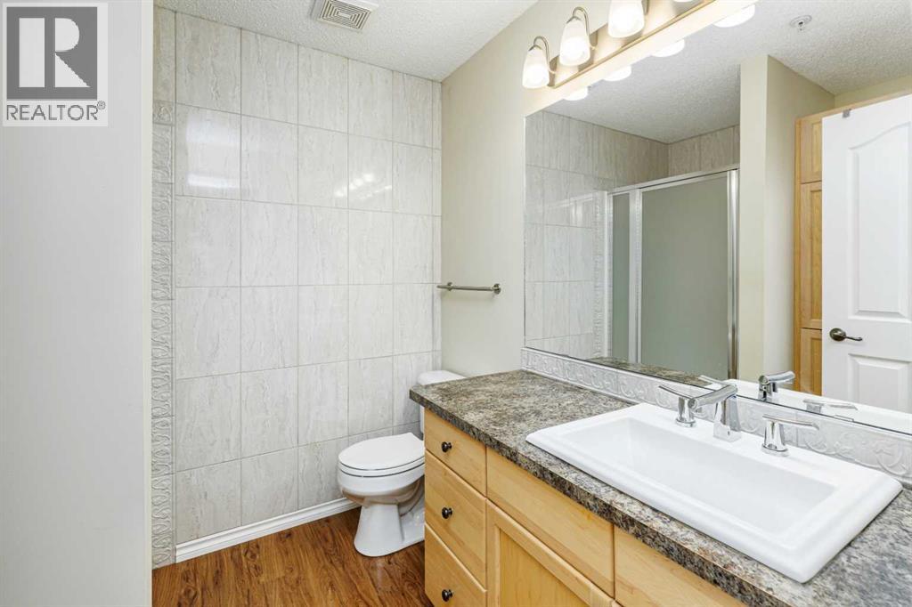 #214 18 Averill Street - 10