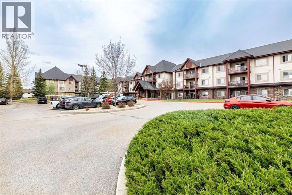 #214 18 Averill Street - 20