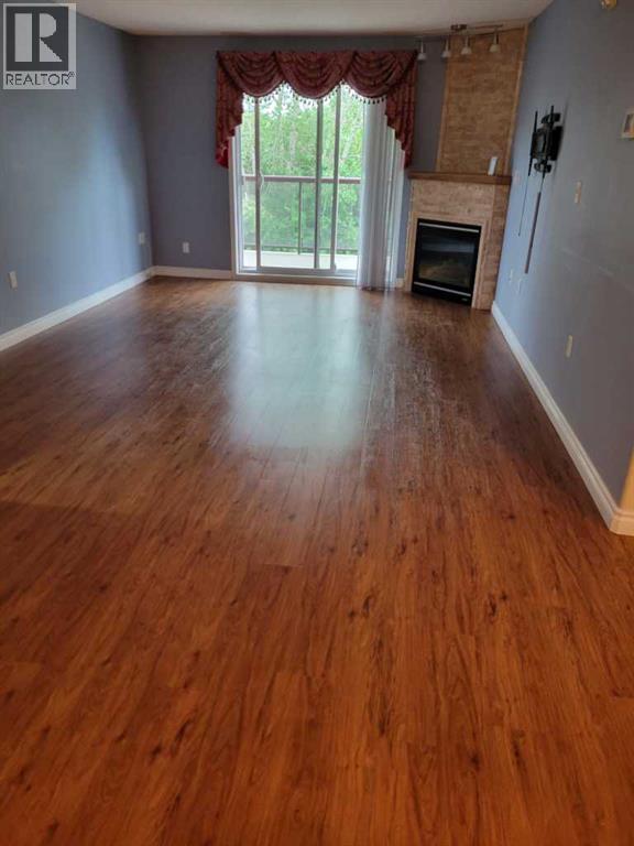 #214 18 Averill Street - 25