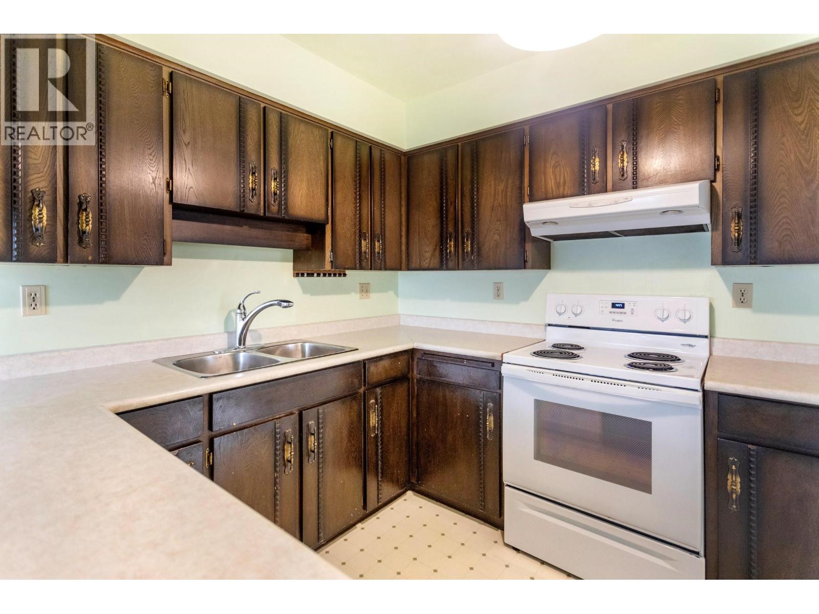 5825 CLINTON STREET, Burnaby