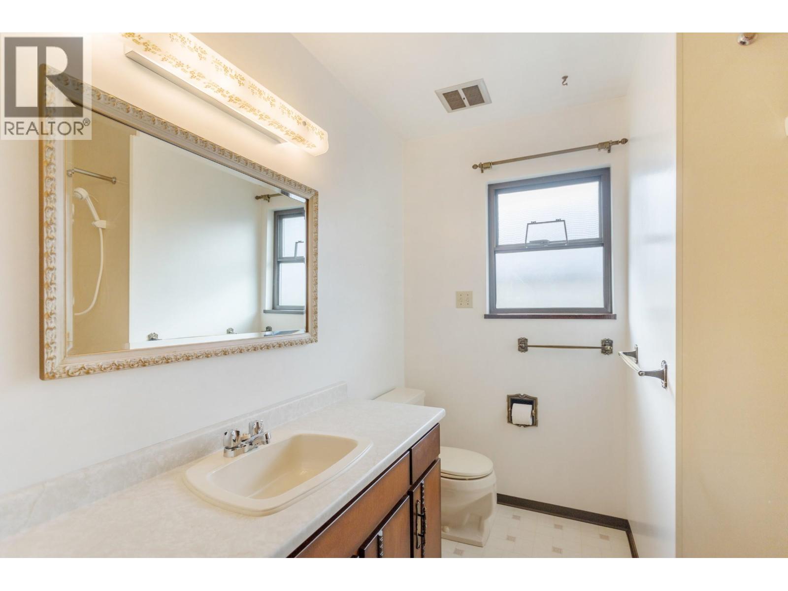 5825 CLINTON STREET, Burnaby