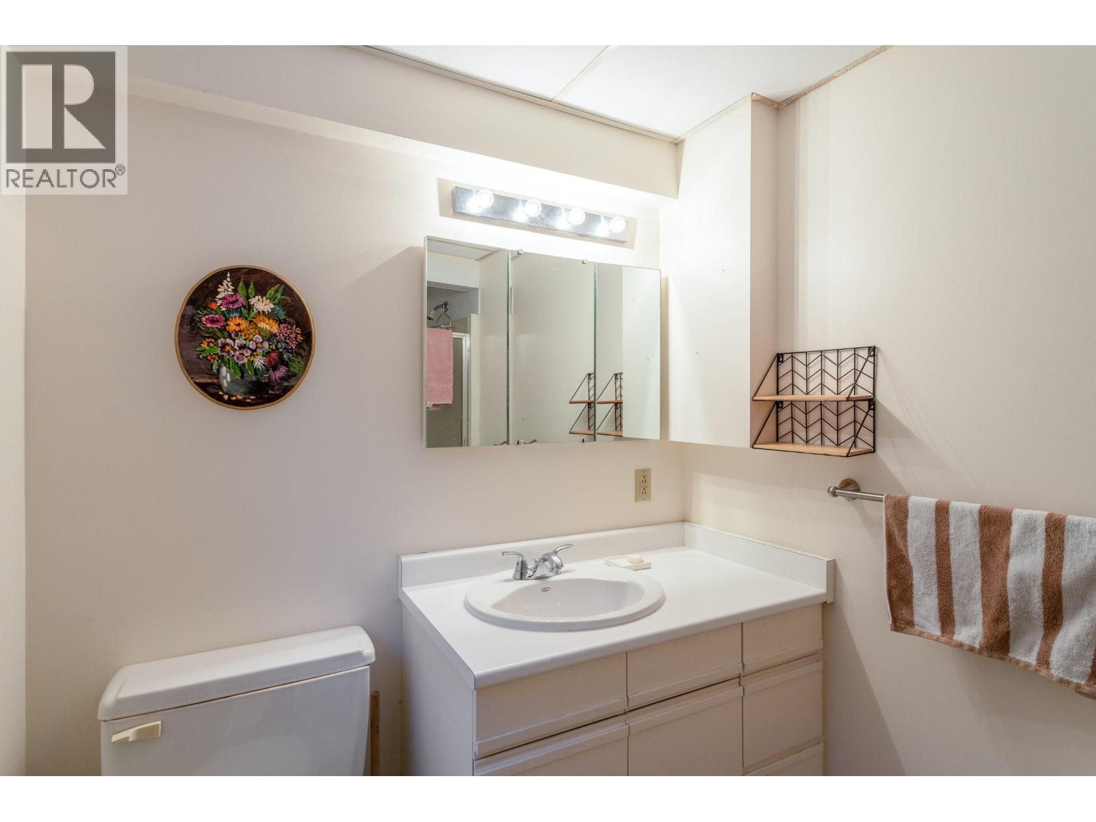 5827 CLINTON STREET, Burnaby