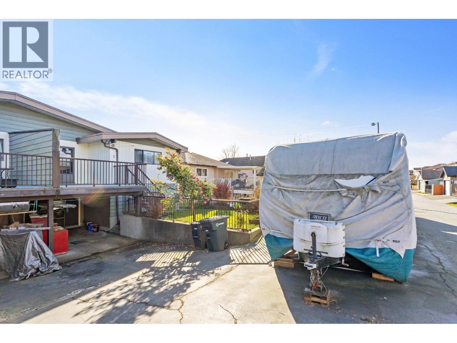 5827 CLINTON STREET, Burnaby